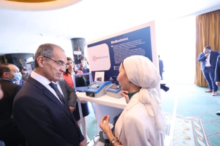 وزير الاتصالات وتكنولوجيا المعلومات يفتتح معرض ومؤتمر 4 Tech Invest