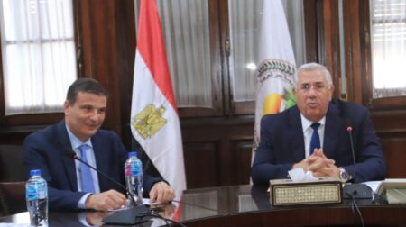 وزير الزراعة ورئيس البنك الزراعي المصري يبحثان سبل دعم صغار المزراعين