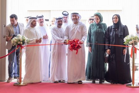 تدشين مصنع الدماني للسيارات الكهربائية بمدينة دبي الصناعية