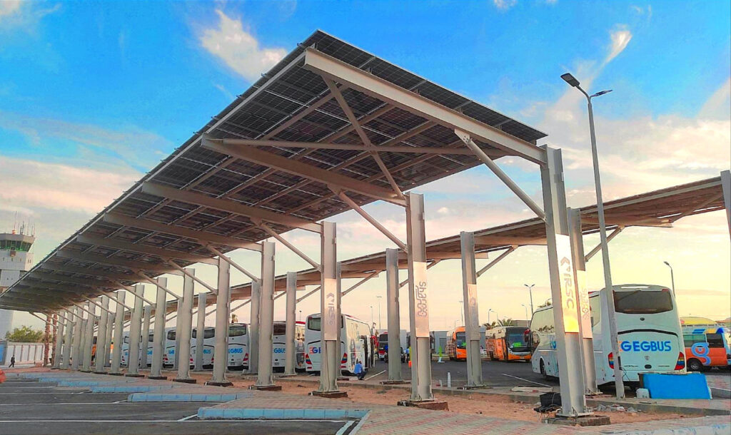 "IRSC" لحلول الطاقة المتجددة تعزز مطار شرم الشيخ بالطاقة الشمسية