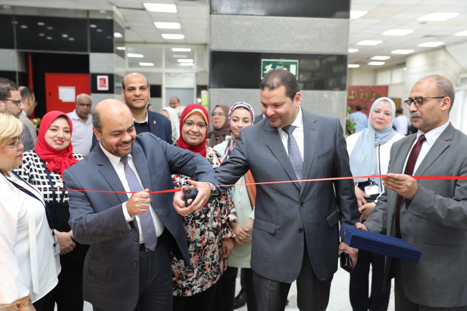 وزير المالية : لا ندخر جهدًا في مساندة صغار المنتجين(صور)