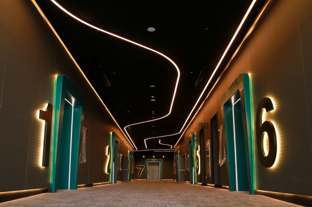 مراكز وScene Cinemas يطلقان تجربة سينمائية فريدة في ديستريكت فايف