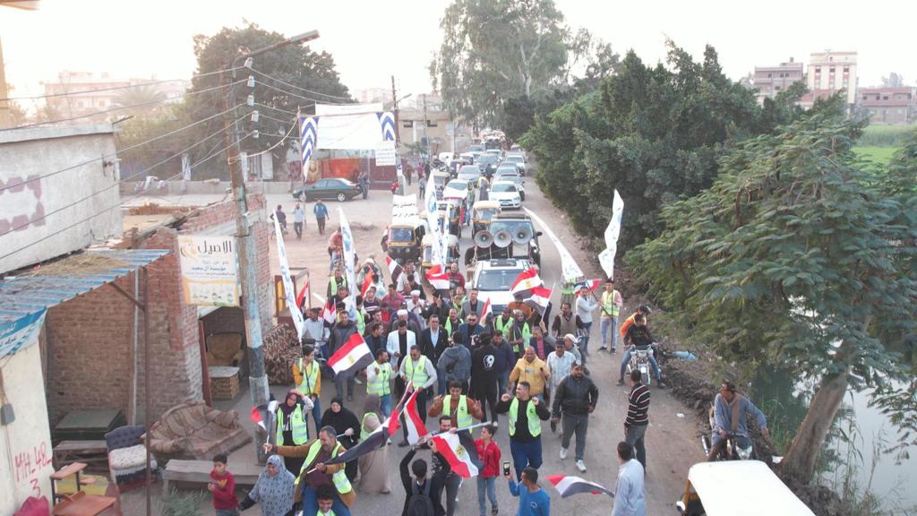 أكبر مسيرة بالأقاليم في الدقهلية بمركز دكرنس في حب مصر لدعم السيسي