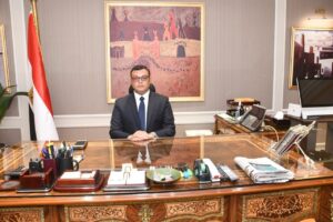 وزير الإسكان