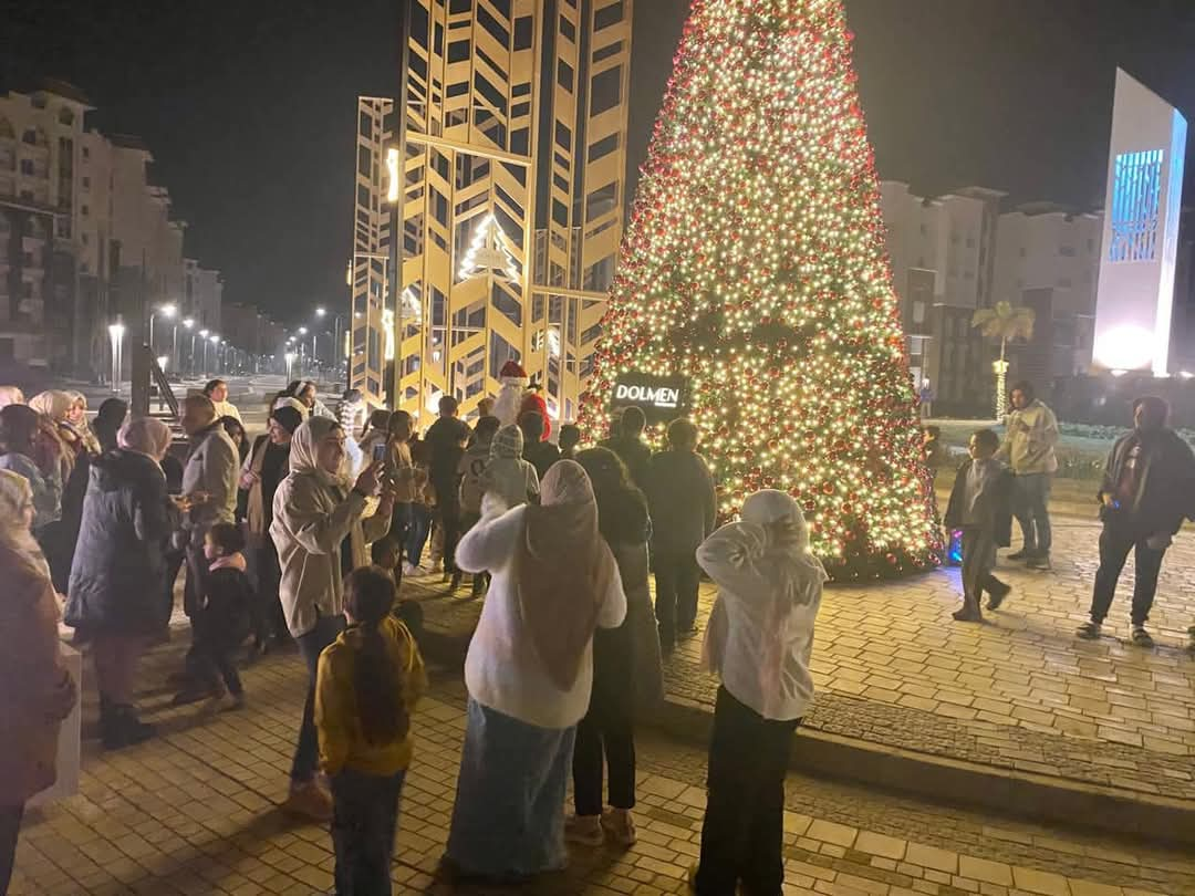 «النافذة الإخبارية» ترصد مشاهد فرحة سكان العاصمة الإدارية الجديدة بالعام الجديد(صور)