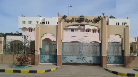 رئيس جهاز أسيوط الجديدة يبحث مطالب السكان