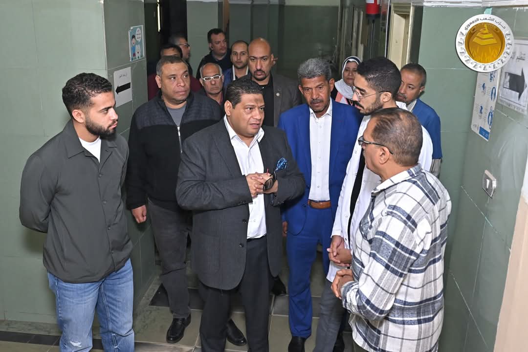 «داكر عبد اللاه» يتفقد أعمال الاحلال والتجديد للمركز الطبي بحي منشأة ناصر (صور)