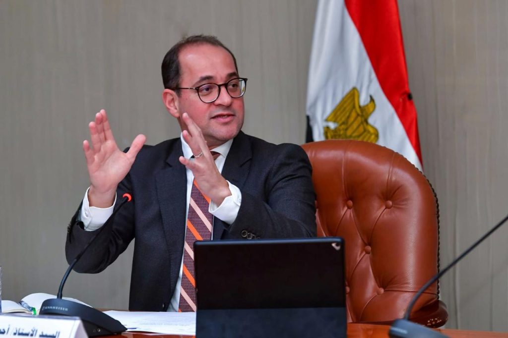 رسائل مهمة من وزير المالية للقطاع للخاص اليوم الأحد