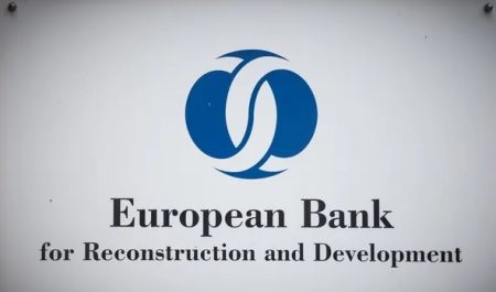 البنك الأوروبي لإعادة الإعمار يتوقع نمو الاقتصاد المصرى خلال العام المالي الجديد