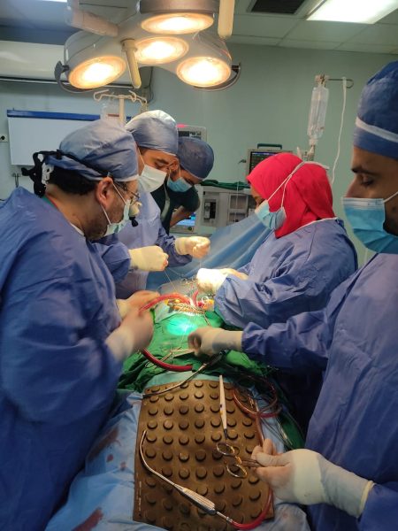 وحدة متكاملة لجراحة القلب
