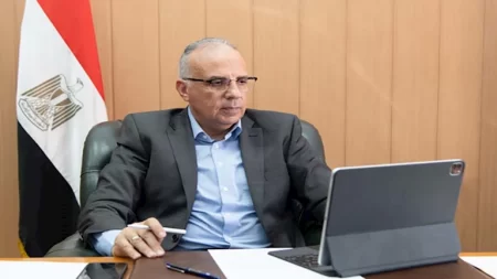 وزير الري يتابع تطوير منظومة تشغيل السد العالي وأعمال الصيانة