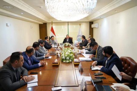 رئيس هيئة الرعاية الصحية يناقش استحداث مشروعات جديدة تعزز الاستدامة المالية