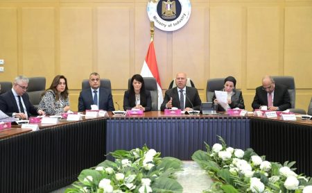 الفريق كامل الوزير يترأس الاجتماع التاسع عشر للمجموعة الوزارية للتنمية الصناعية