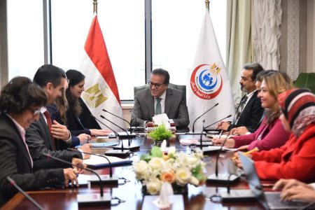 وزير الصحة يبحث مع ممثل اليونيسيف تعزيز التعاون في الرعاية الصحية والتغذية والصحة النفسية