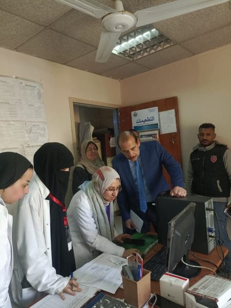 نائب الوزير يتفقد وحدات طب الأسرة بمحافظة القاهرة ويوصي بصرف مكافأة للمتميزين ومجازاة المقصرين