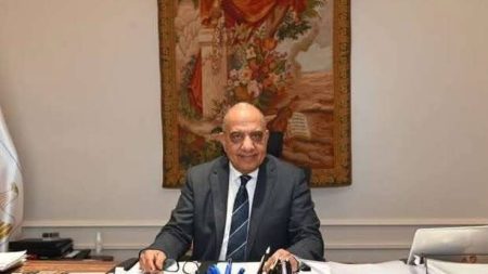 الدكتور محمود عصمت: التواصل مع المشترك وسرعة الاستجابة لشكواه …وقراءة وتحليل لأرقام الشكاوى والحد من تكرارها