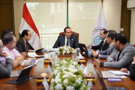 رئيس هيئة الرعاية الصحية يتابع استعدادات التأمين الطبي لاحتفالات عيد الفطر المبارك