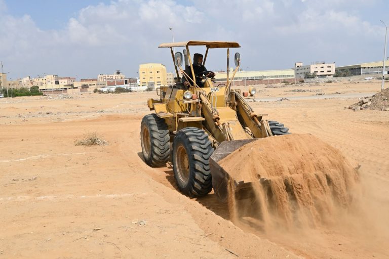 بدء العمل بمشروع الإسكان المتوسط "ديارنا" بالعاشر من رمضان