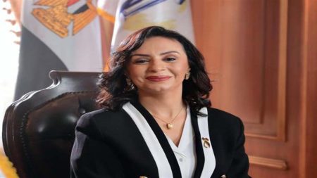 وزيرة التضامن تتلقي تقريراً عن تدخلات برنامج" تكافل وكرامة" في شمال وجنوب سيناء