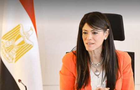 المشاط: مباحثات موسعة مع (IFC) لدفع برنامج الطروحات وتعزيز الشراكة في طرح المطارات