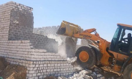 الإسكان: يُصدر قرارات لإزالة مخالفات بناء في الفشن وبني مزار