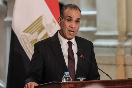 اتصال هاتفي بين وزير الخارجية ونظيره الأردني للتشاور حول التصعيد الإسرائيلي والانتهاكات الصارخة بقطاع غزة
