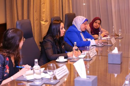  وزيرة التضامن الاجتماعي تلتقي وزيرة العمل والصحة والتضامن وشئون العائلة الفرنسية