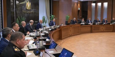 رئيس الوزراء يترأس اجتماع اللجنة العليا لتنظيم فعالية احتفالات افتتاح المتحف المصري الكبير