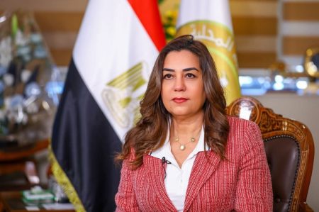 تكليف عاجل من وزيرة التنمية المحلية للمحافظين عقب تحريك أسعار المواد البترولية
