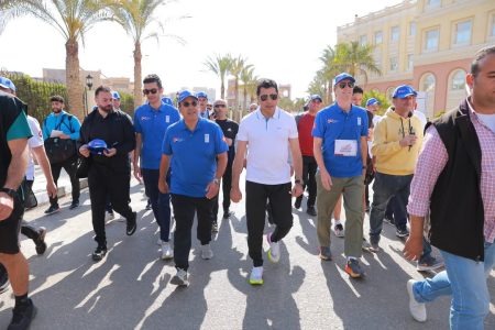 وزير الرياضة يطلق أكبر ماراثون من أجل التعليم المتميز بالجامعة البريطانية