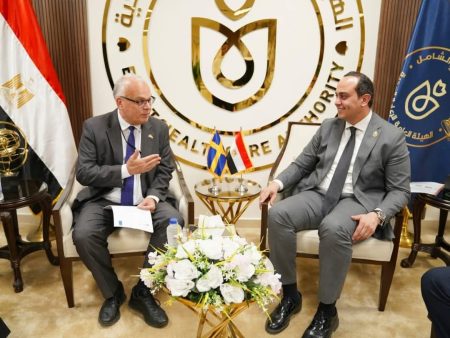 رئيس هيئة الرعاية الصحية يلتقى سفير مملكة السويد لدى مصر ويبحثا سبل تعزيز التعاون في مجالات الرعاية الصحية
