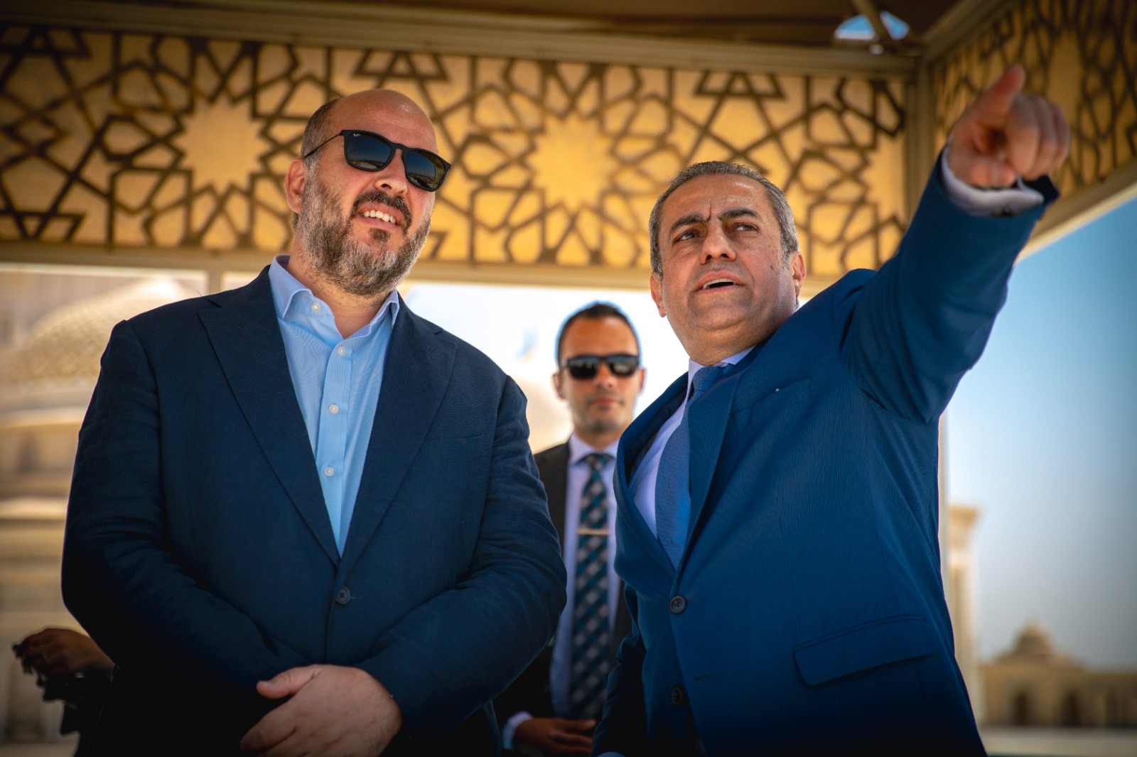 الملك أحمد فؤاد يزور العاصمة الإدارية الجديدة ويشيد بالمشروع القومي العملاق