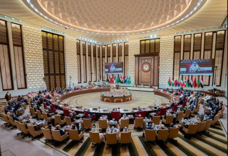 مصر تؤكد دعمها للتكامل العربي بقمة بغداد