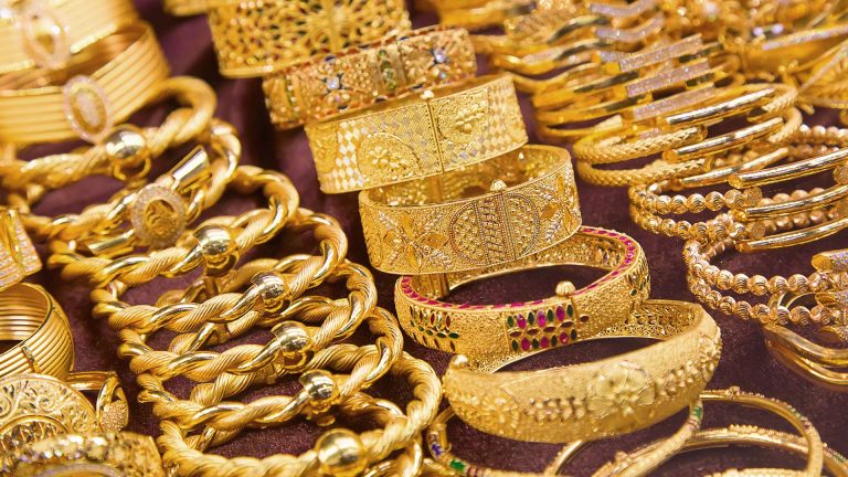 سعر الذهب يتراجع للمرة الثانية بعد الحرب الإسرائيلية الإيرانية اليوم الجمعة