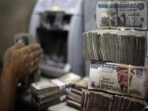 سميح ساويرس: الرسوم بمصر تتجاوز الضرائب فعليًا
