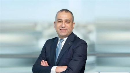 البنك الزراعي المصري يعلن التشكيل الجديد لمجلس الإدارة أبو السعود رئيساً تنفيذياً وعبد الصادق وغادة مصطفى نائبان