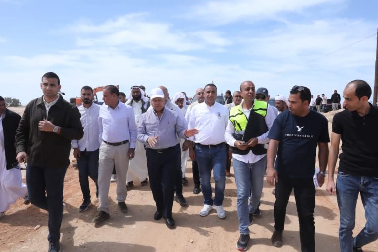 وزير الصناعة والنقل يتابع أعمال تنفيذ مشروع إنشاء خط سكة حديد بئر العبد / العريش / جنوبًا رأس النقب (مطار طابا) بطول 341 كيلومترًا