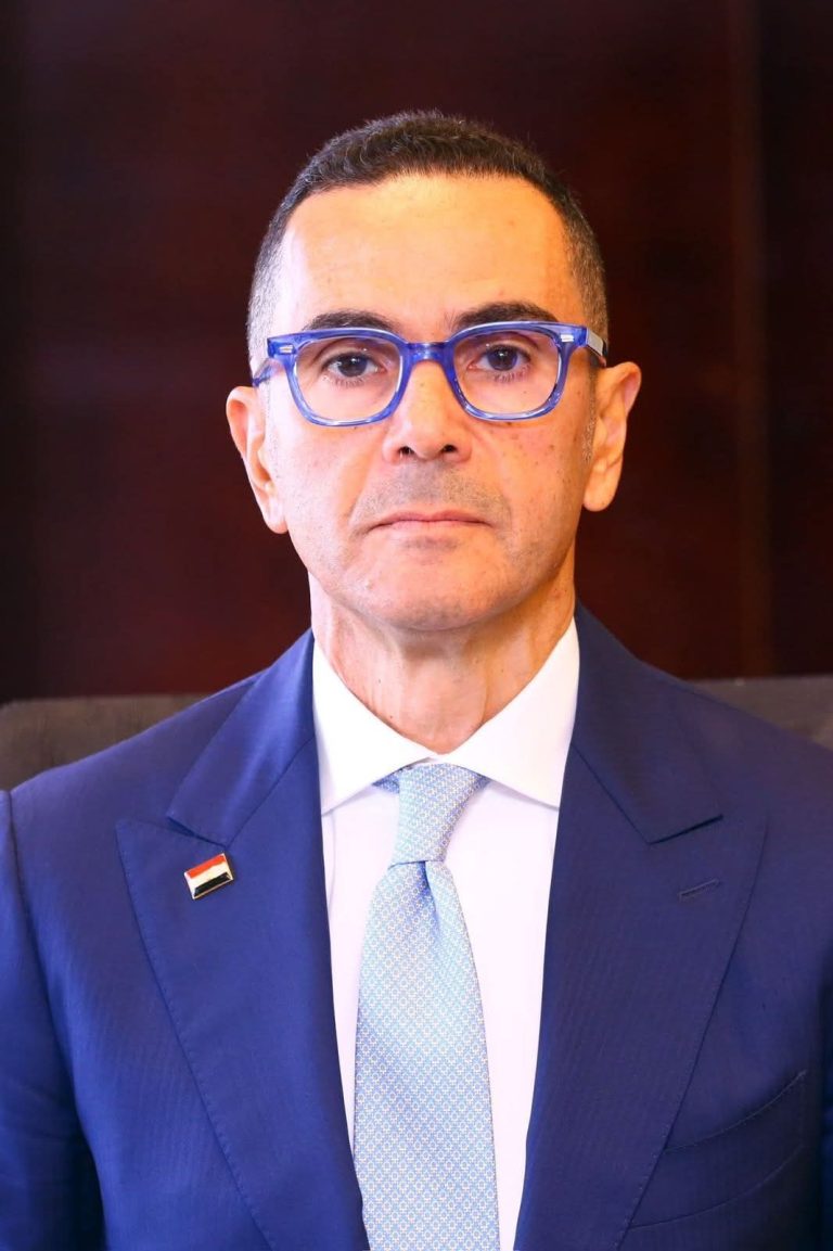 وزير الاستثمار والتجارة الخارجية يتوجه لدولة الإمارات العربية المتحدة في زيارة تستهدف تعزيز العلاقات الاقتصادية بين البلدين