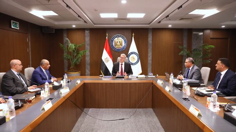 وزير البترول:السلامة ركن أساسي في أنشطة قطاع التعدين