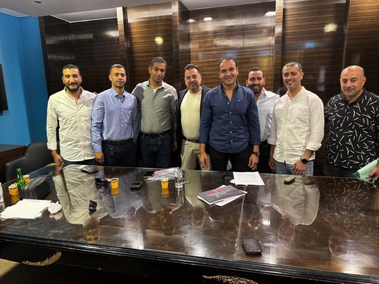 "الحفدة للمقاولات" توقع عقد شراكة مع "عامر جروب" لتطوير 144 شاليهًا فاخرًا في بورتو السخنة