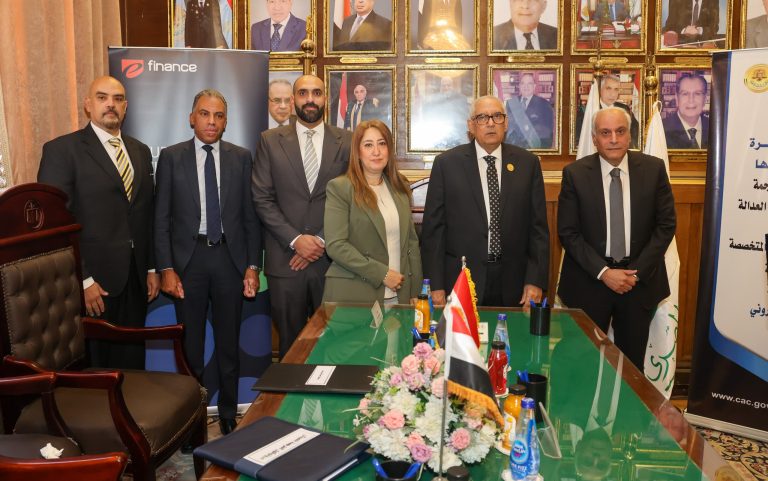 "محكمة استئناف القاهرة" تطلق خدمات إلكترونية جديدة.. بالتعاون مع وزارة الاتصالات وهيئة البريد