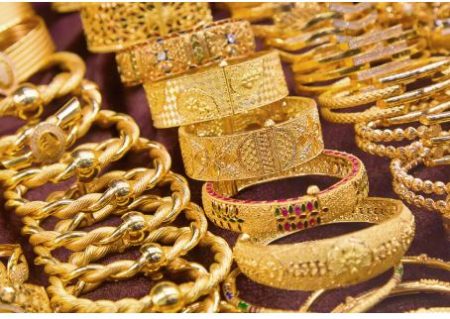 أسعار الذهب في مصر اليوم الأحد بعد خفض سعر الفائدة