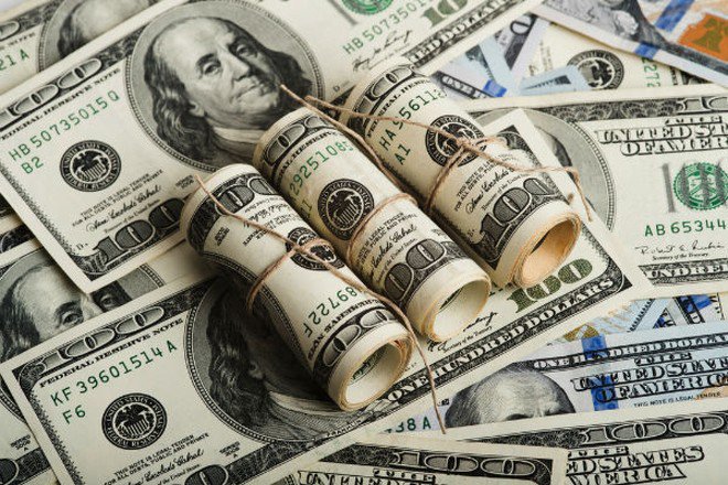 الدولار اليوم الثلاثاء.. تراجع الاخضر في منتصف التعاملات