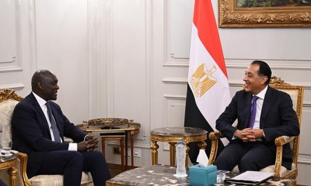 رئيس الوزراء يعلن موعد أول طرح للمطارات المصرية