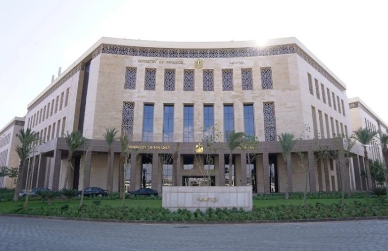 المالية: تخصيص أرض البحر الأحمر يستهدف تطويرها واستخدامها ضمانة لإصدار صكوك سيادية