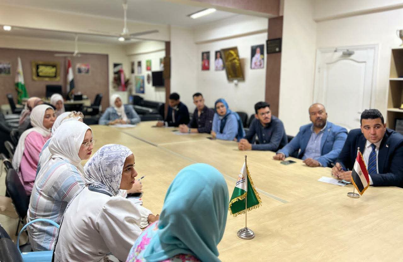 وكيل وزارة الشباب والرياضة بالجيزة يلتقي ممثلي الكيانات الشبابية.. و الصبروط للكيانات : أنتم خط الدفاع الأول للوطن