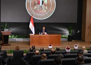رئيس الوزراء محذراً: لا توجد أزمات داخلية في الوقت الراهن و غداً اجتماع اللجنة العليا لضبط الأسواق ومتابعة الأسعار