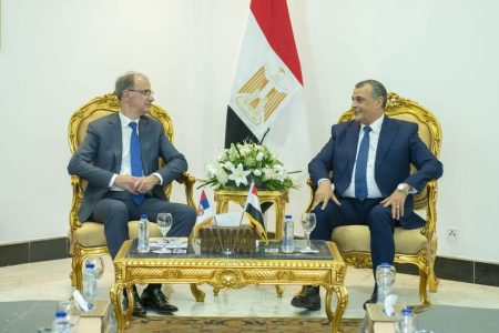 وزير الدولة للإنتاج الحربي يستقبل رئيس وزراء صربيا لبحث آليات تعزيز التعاون المشترك
