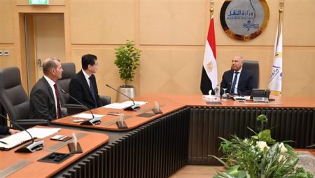 تعاون جديد بين مصر واليابان في مجال الصناعة والنقل وهذا موعد وصول أول قطارات الخط الرابع للمترو