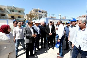 وزير الإسكان ومحافظ المنيا يتفقدان محطتي مياه شرب العدوة الجديدة والعدوة 1 و 2 بالمحافظة